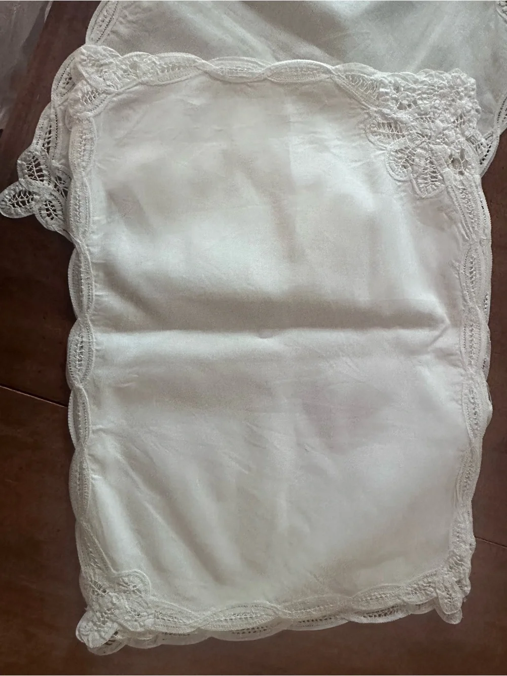 Vintage White Linen Lace Edge Placemats/ Doily